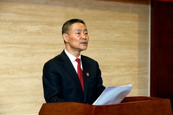 bat365集团一届一次全委会选举出新一届辅导集体 斯泽夫当选bat365党委书记